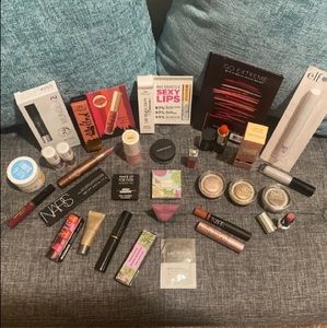 NWT makeup deluxe sample and full size bundle.
